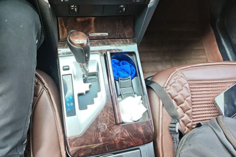 Used Toyota Camry 2015 2.0G Premier Edition
