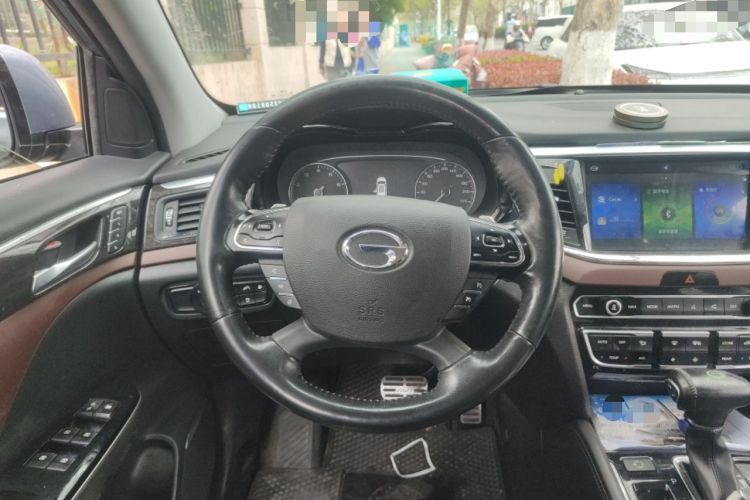 Used GAC Trumpchi GS8 2017 320T Two-Wheel Drive Luxury Smart Connectivity Version (7 Seats)
