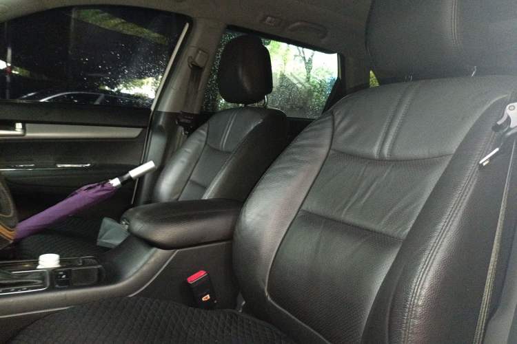 Used Kia Sorento 2013 2.4L 7-Seater Gasoline Luxury Version China IV Standard Left Front Seat