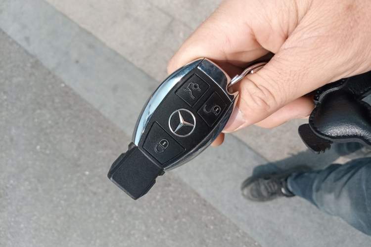 Used Mercedes-Benz C-Class 2018 C 200 L Sport Edition Vehicle Key