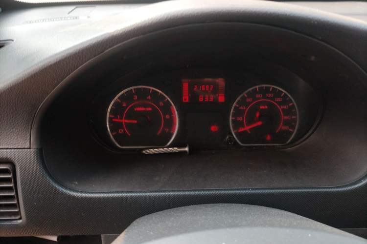 Used Wuling Rongguang 2019 1.5L Extended-Body Van Base Model with 2 Seats Instrument Cluster