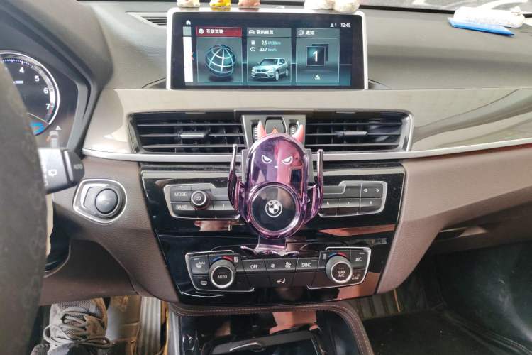 Used BMW X1 New Energy 2019 xDrive25Le Mileage Upgrade Version Audio And AC Panel