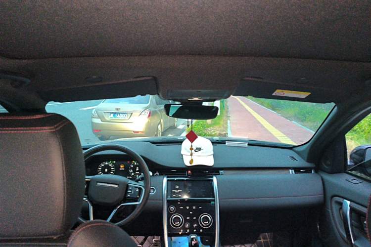 Used Land Rover Discovery Sport 2022 Revised Version 249 PS R-Dynamic S Performance Edition 5 Seats Headliner