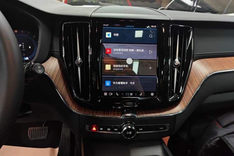 Used Volvo XC60 2024 B5 4x4 Smart Luxury Edition
