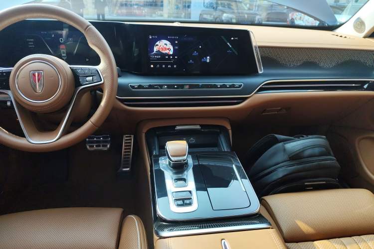 Used Hongqi H9 2024 2.0T Qixiang Luxury Business Edition