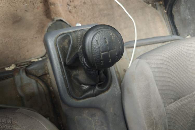 Used Wuling Zhiguang 2015 1.2L S Practical Model LSI Gear Lever