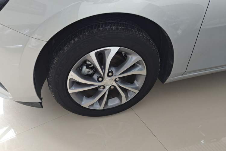 Used Buick Verano 2023 Pro Le Yi Edition Left Front Wheel Hub