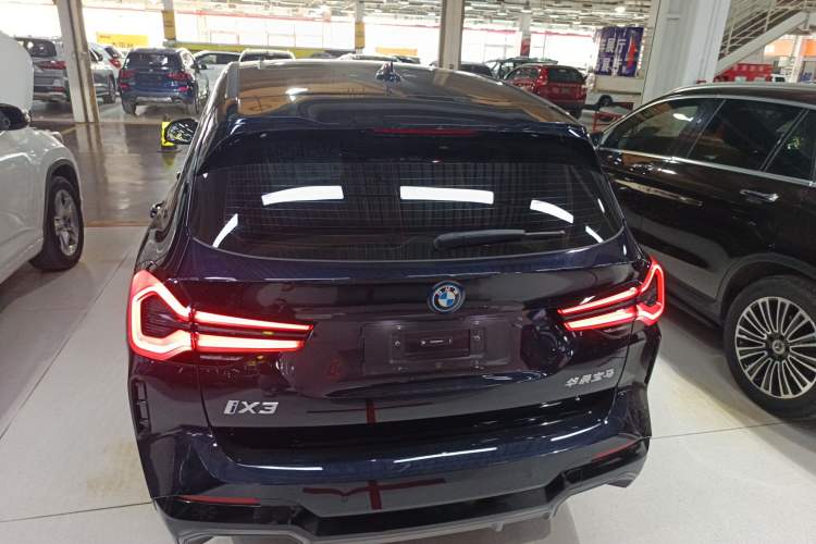 Used BMW iX3 2023 Leading Model
