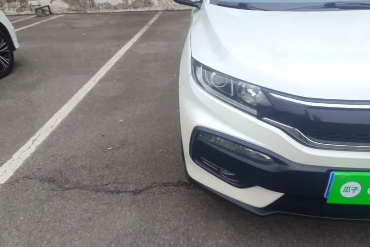 Used Honda XR-V 2017 1.8L VTi CVT Luxury Edition Right Front Headlight