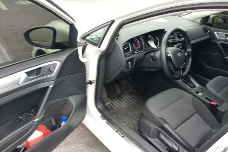 Used Volkswagen Golf 2019 280TSI DSG Comfort Version China VI Standard Driver Seat