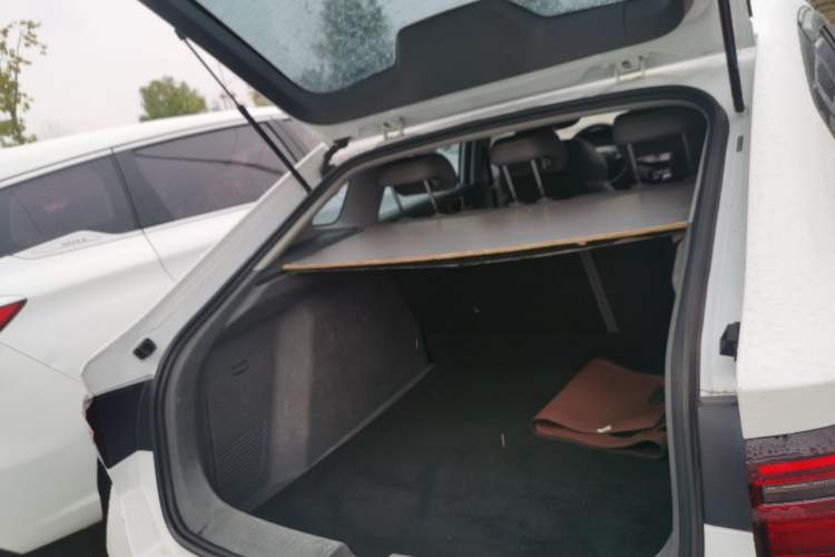 Used Baojun RC-5 2020 1.5T CVT Smart Luxury Edition Trunk