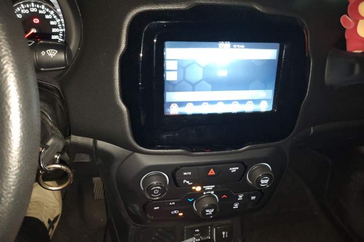 Used Jeep Renegade 2019 220T Automatic Leading Edition