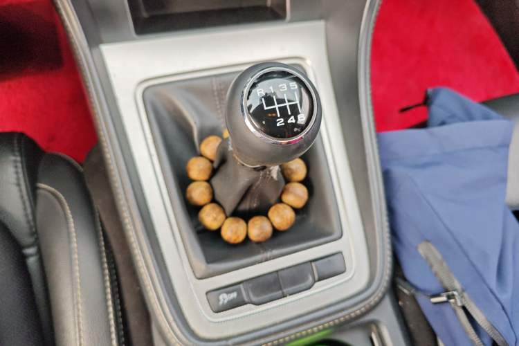 Used MG 6 2017 20T Manual Luxury Smart Connect Version China V Standard