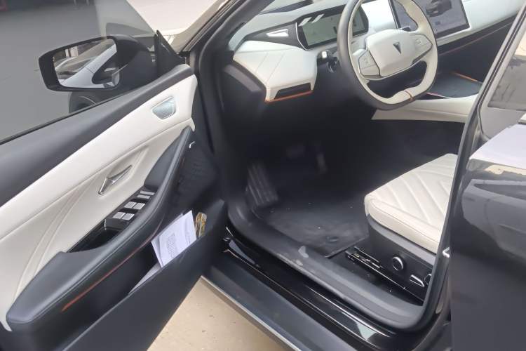 Used Deepal SL03 2023 200Max Range-Extended Version Driver Seat