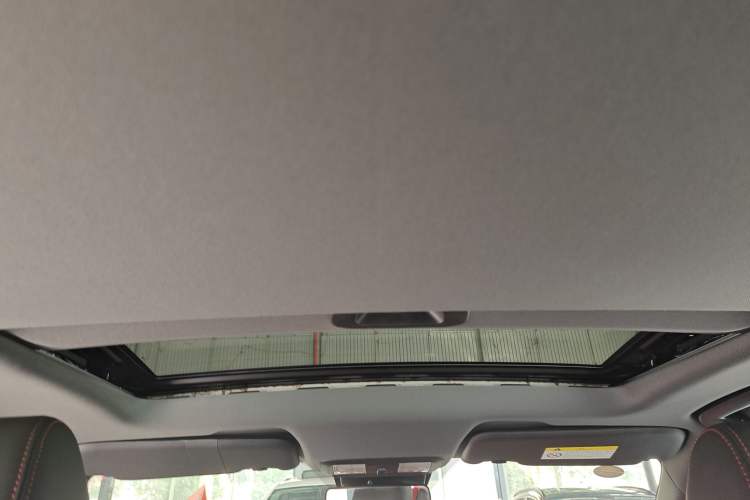 Used Dongfeng Aeolus Yixuan 2022 230T Automatic Adaptive-Beam Knight Edition