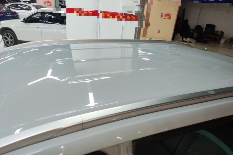 Used AION Y 2023 Younger Roof