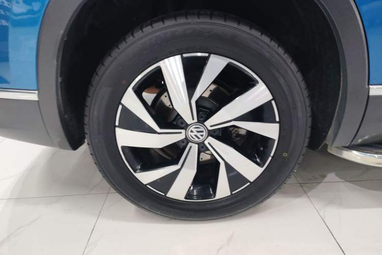 Used Volkswagen Tayron 2019 330TSI Four-Wheel Drive Luxury Version China VI Standard Right Rear Wheel Hub