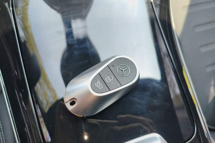 Used Mercedes-Benz C-Class 2024 C 260 L Sport Edition Vehicle Key