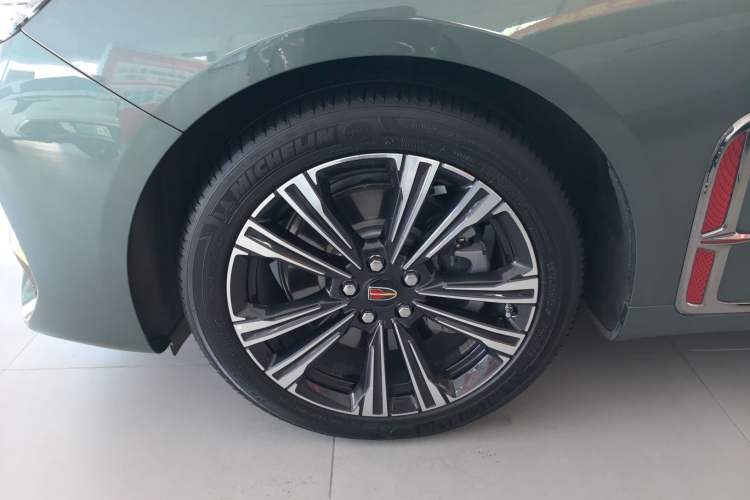 Used Hongqi H9 2024 2.0T Qixiang Private Style Edition