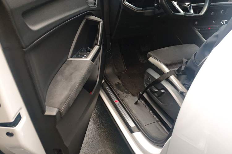 Used Audi Q3 2020 35 TFSI Fashion Dynamic Model Driver Seat