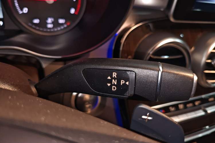 Used Mercedes-Benz GLC 2019 GLC 260 L 4MATIC Dynamic Model