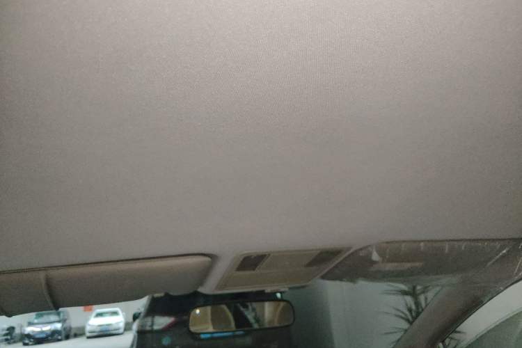 Used Nissan Tiida Sedan 2008 1.6L Automatic Fashion Edition Headliner