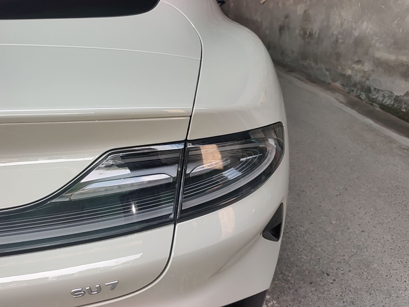 Xiaomi Auto SU7 2024 Rear-Drive Ultra-Long Range Advanced Pro-Level Intelligent Driving Version — снимка 9