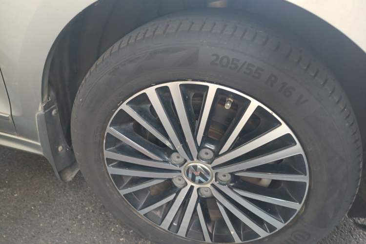 Used Volkswagen Sagitar 2017 230TSI Automatic Luxury Edition