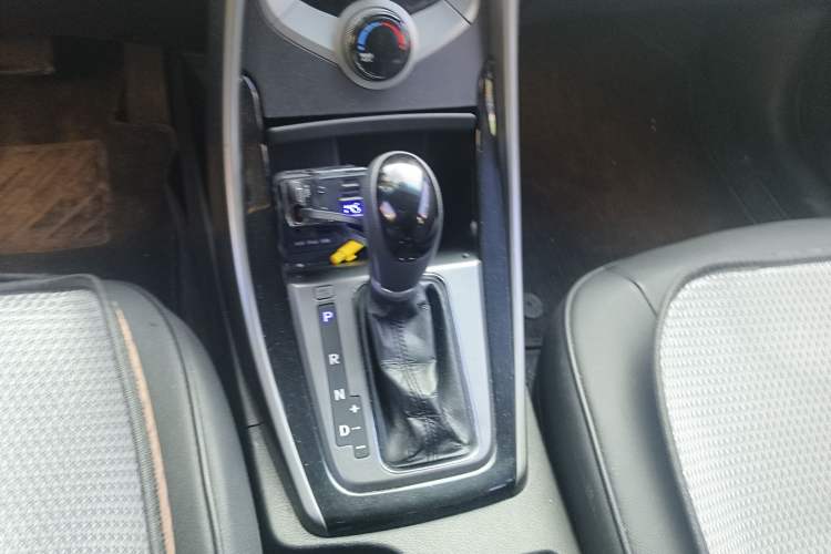 Used Hyundai Elantra (5th Generation / Langdong) 2012 1.6L Automatic Leading Model
