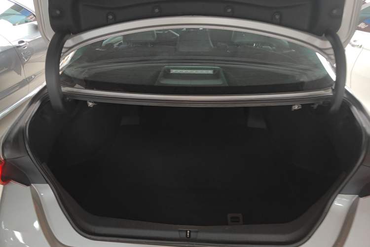 Used Toyota Avalon 2022 2.0L Luxury Edition