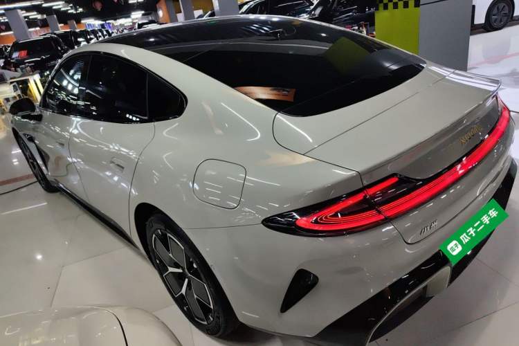 Used Xiaomi Auto SU7 2024 Rear-Drive Ultra-Long Range Advanced Pro-Level Intelligent Driving Version Rear Left 45 Deg