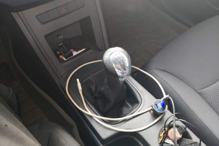 Used Roewe 350 2013 350S 1.5L Manual Xunchi Edition Gear Lever