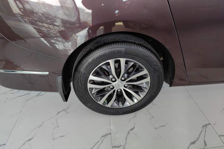 Used Buick GL8 2017 ES 28T Luxury Model China V Standard