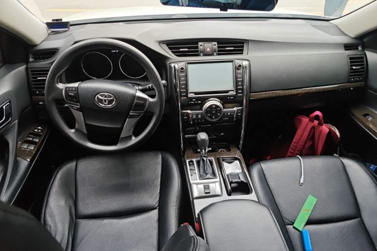 Used Toyota Reiz 2013 2.5S Elite Edition Center Console