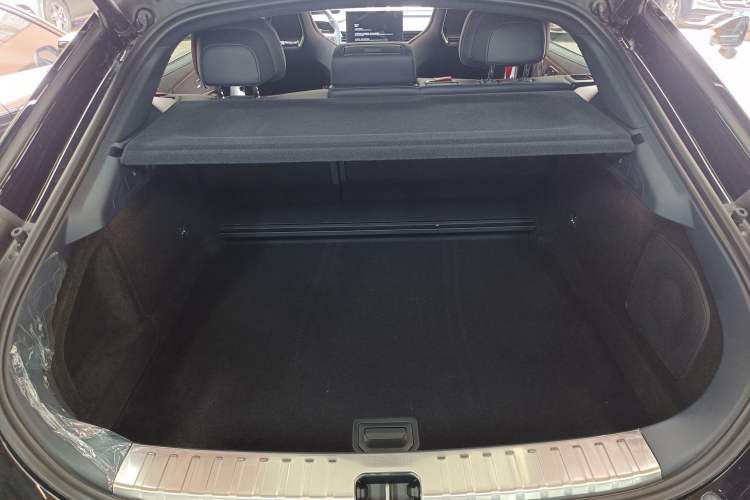 Used Zeekr 001 2026 Model 103° Rear-Drive Max Version
