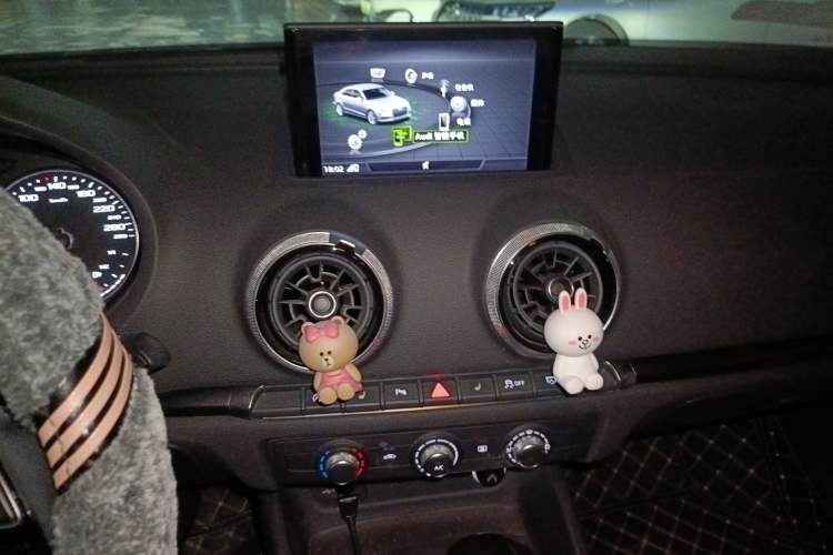 Used Audi A3 2019 Limousine 35 TFSI Fashion Edition China V standard
