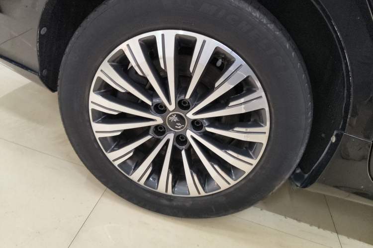 Used Hongqi H7 2018 1.8T Comfort Edition Right Rear Wheel Hub