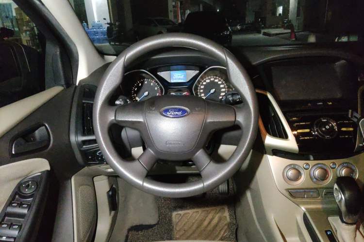Used Ford Focus 2012 Sedan 1.6L Automatic Comfort Model