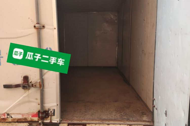 Used SAIC MAXUS V100 RV  Trunk