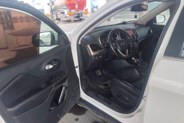 Used Jeep Cherokee 2016 2.4L Leading Edition