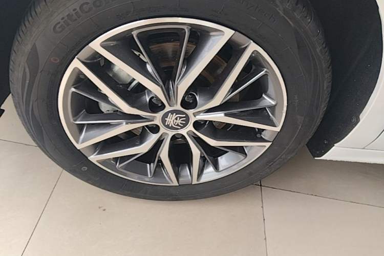 Used BYD Qin PLUS 2024 Honor Edition EV 420KM Leading Model
