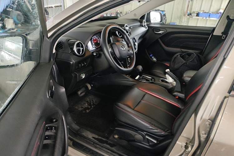 Used Soueast DX3 2016 1.5T CVT Flagship Model
