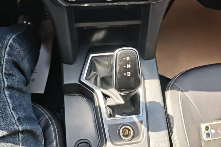 Used JMC Yuhu EV 2022 4x2 LX JX1032PSEF5BEV Gear Lever