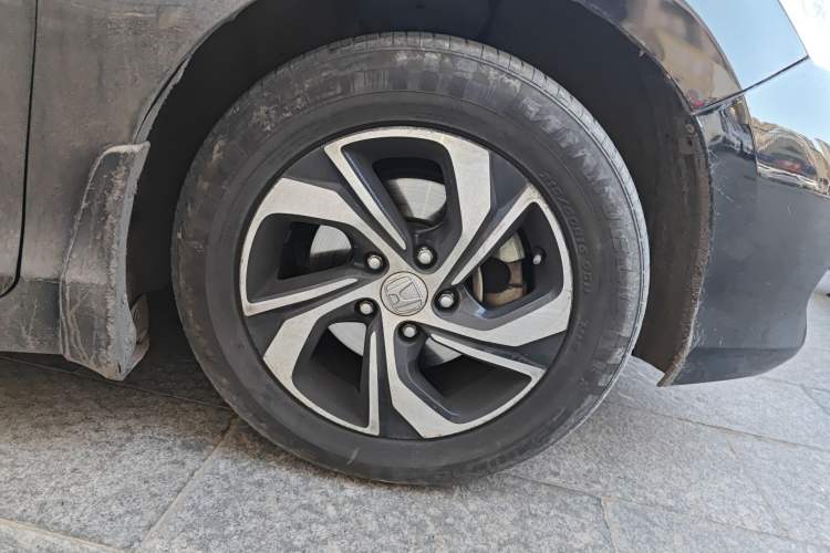 Used Honda Accord 2016 2.0L Comfort Edition Right Front Wheel Hub