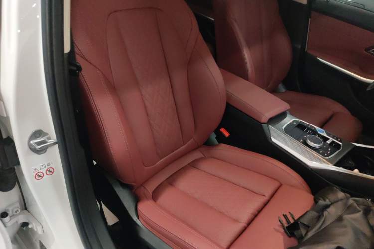 Used BMW i3 2023 eDrive 40 L Midnight Sports Package