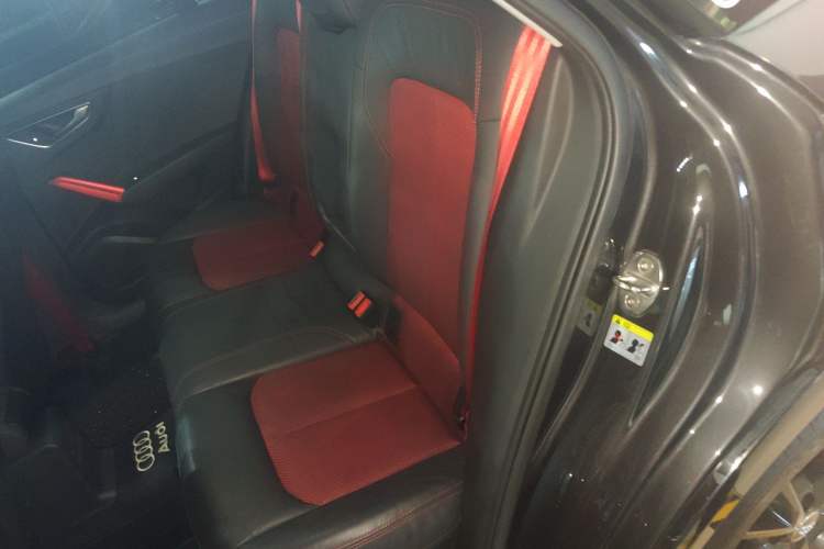 Used Audi Q2L 2018 35 TFSI Fashion Dynamic Version China V Emission Standard Left Rear Seat