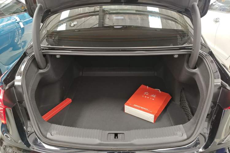 Used Hongqi H5 2024 1.5T DCT Smart Connect Flagship Edition
