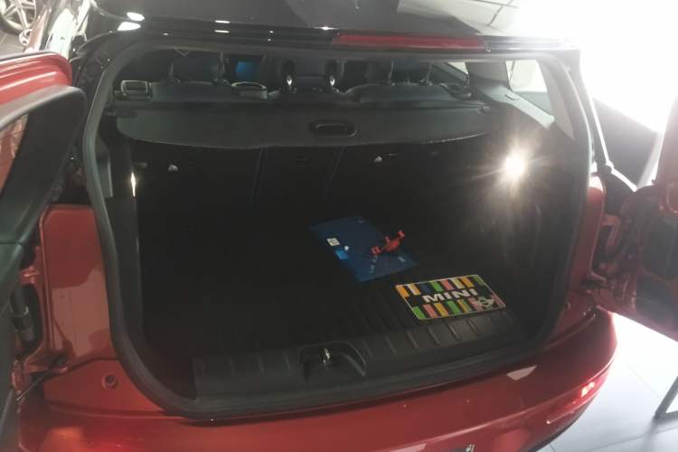 Used MINI Clubman 2019 1.5T COOPER Connoisseur Trunk