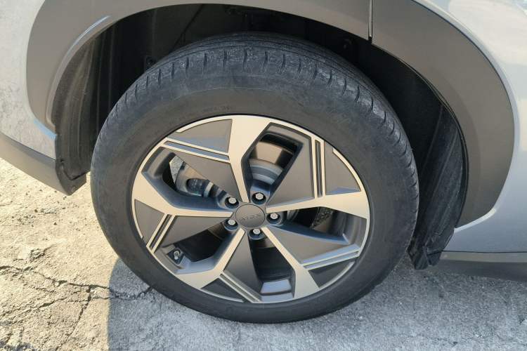 Used AION V 2024 Plus 70 Star Edition Ternary Lithium
