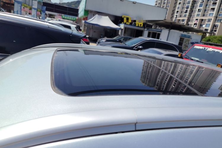 Used Geely Auto Emgrand X7 Sport 2018 1.8TD Automatic Two-Wheel Drive Zhiya Model Roof